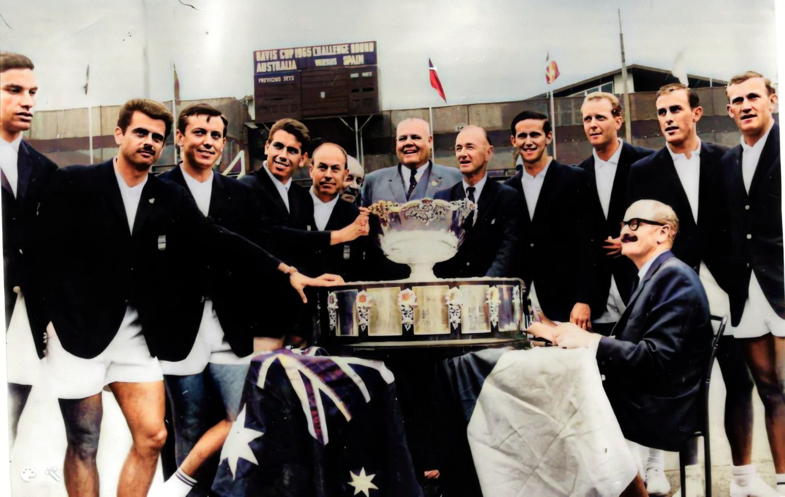 Manolo Santana con invitados