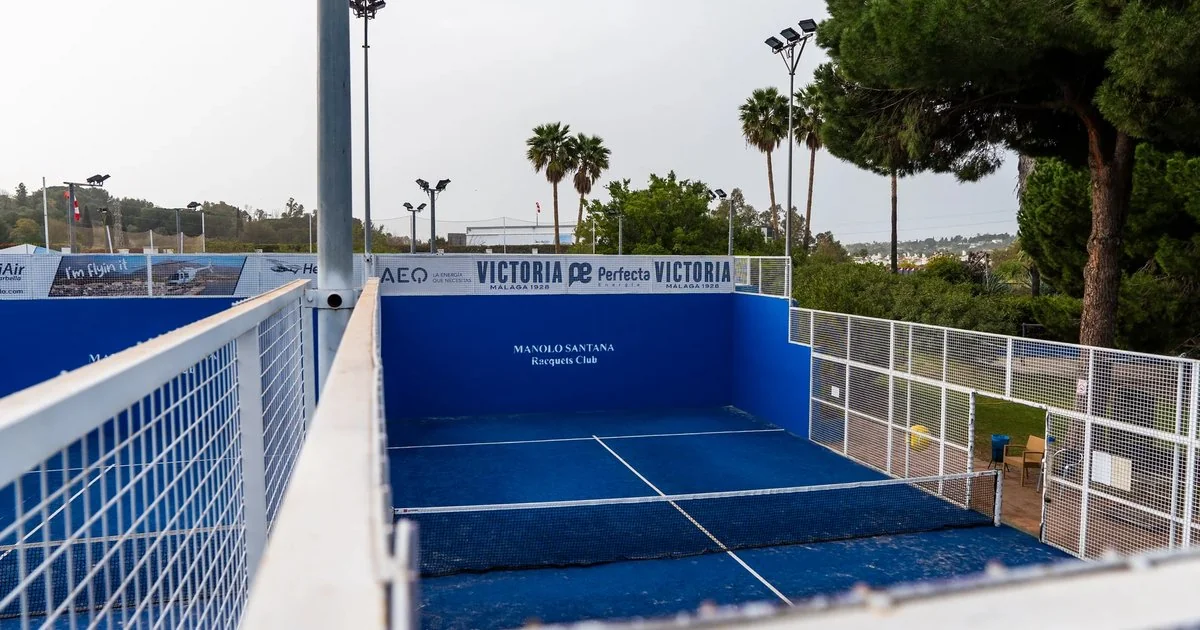 Padel court with the club lettering